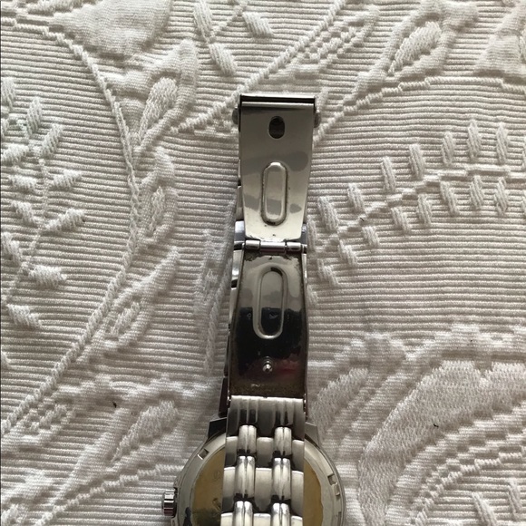 Men’s big face watch with date runs beautiful - Picture 2 of 3